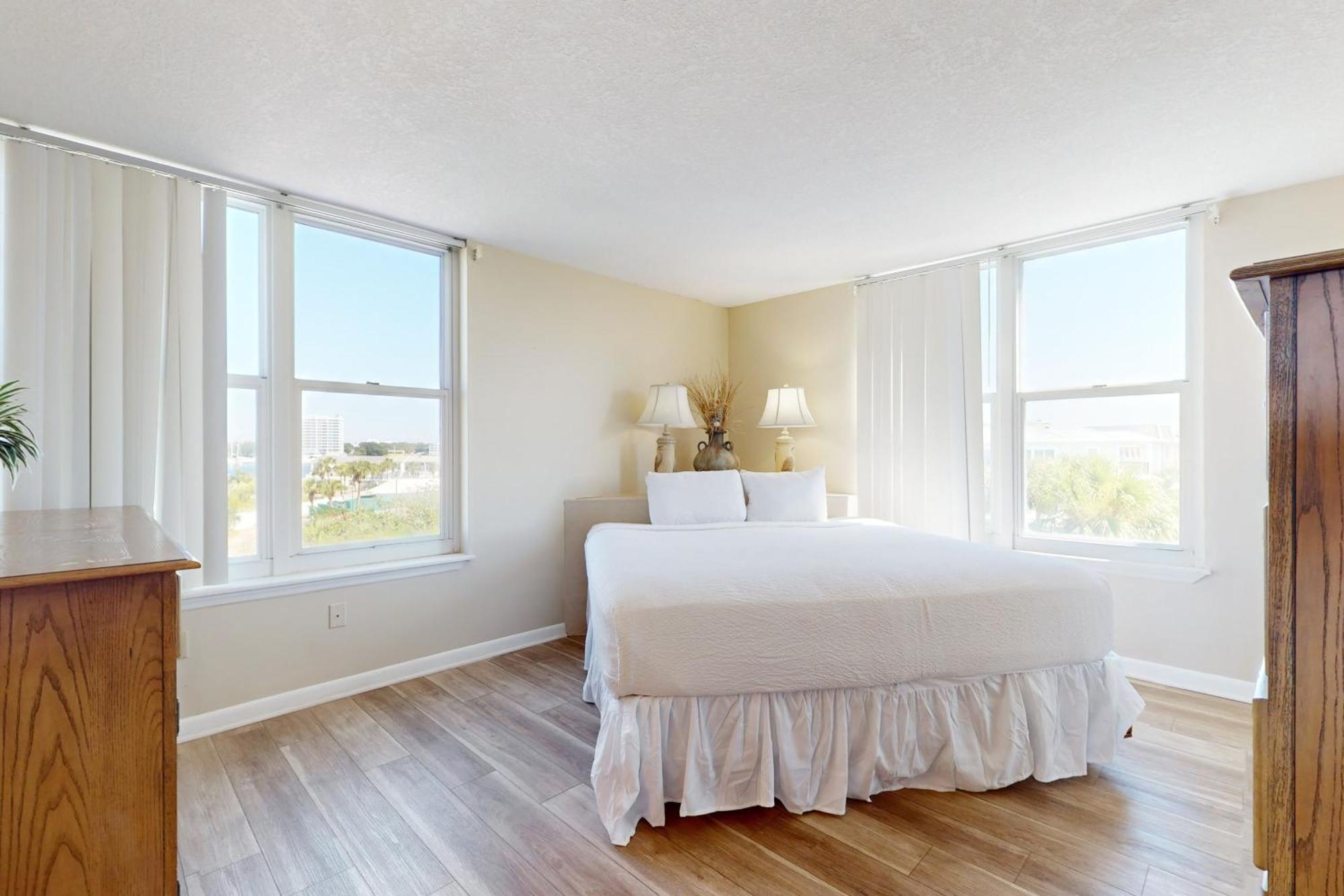 Magnolia House At Destin Pointe II Apartment Room photo