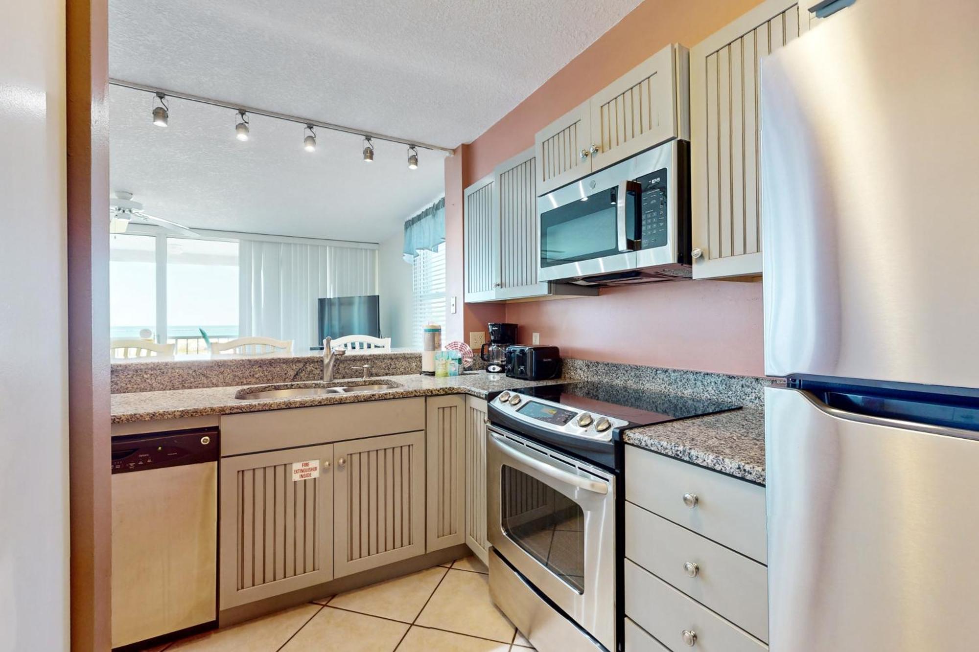 Magnolia House At Destin Pointe II Apartment Room photo